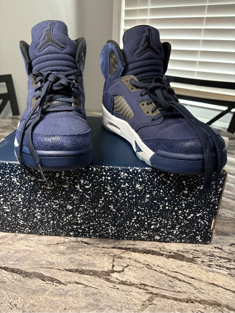 AIR JORDAN RETRO 5 NAVY BLUE SUEDE MENS SIZE 10